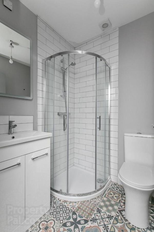 Central Belfast Modern Apartment Great Location Free Parking Exteriér fotografie
