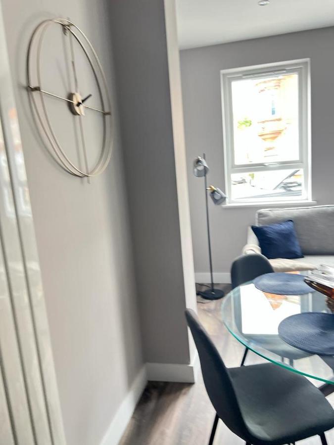 Central Belfast Modern Apartment Great Location Free Parking Exteriér fotografie